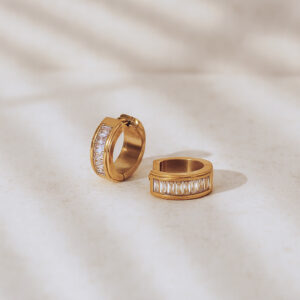 Zirconia Band Huggie
